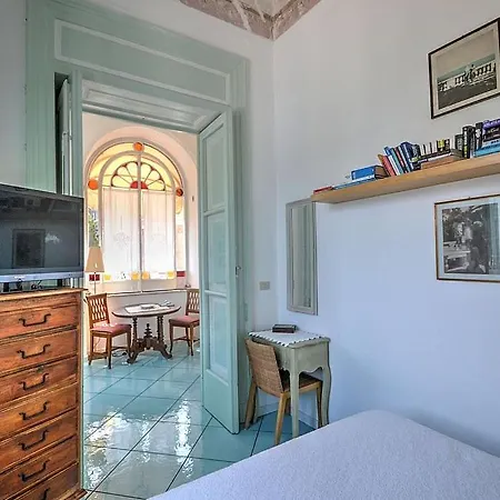 Villa Sleeps 4 Pool Air Con Wifi *